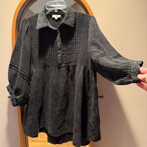 Umgee charcoal Textured Blouse